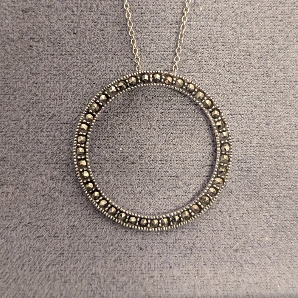 Round Marcasite Pendant on 925 Silver 18” Chain-In Excellent Preloved Condition